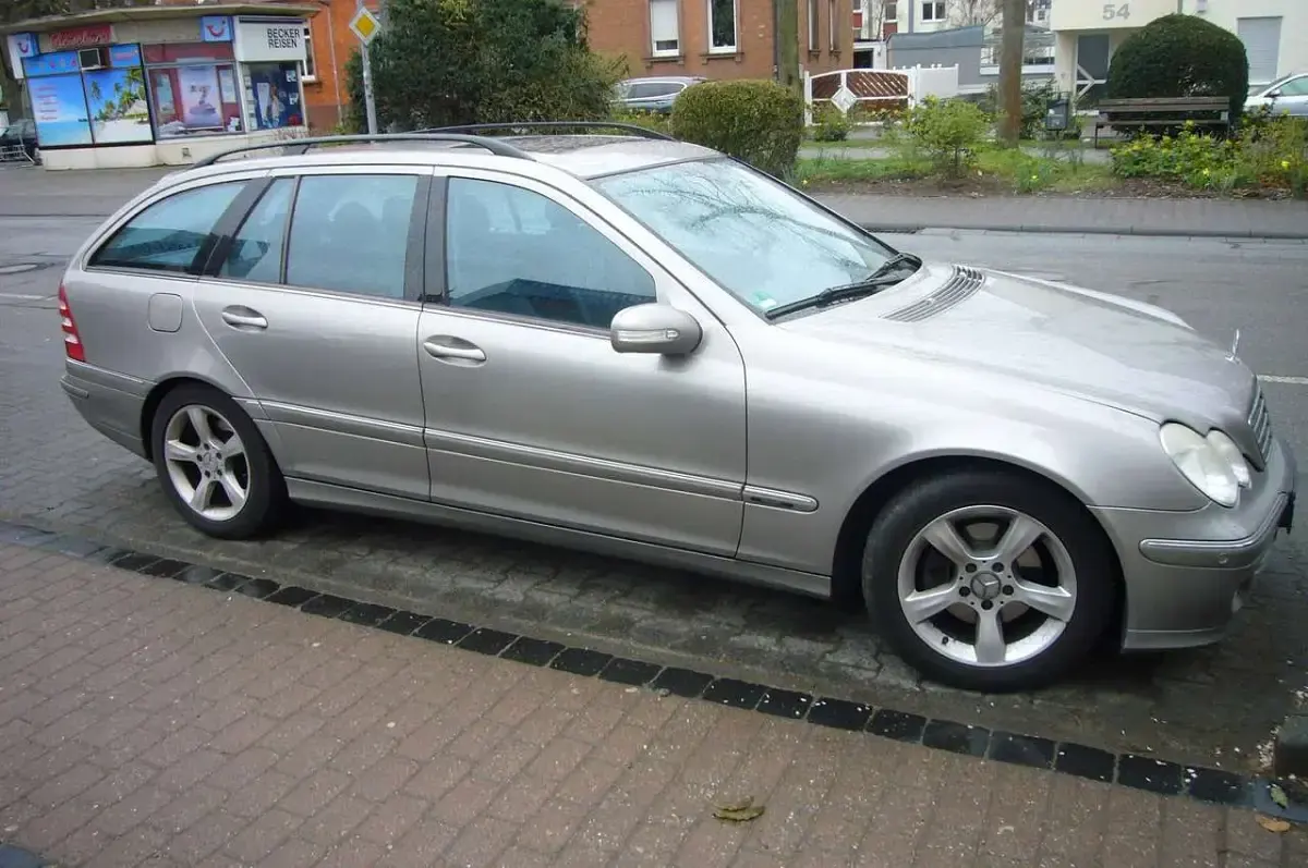 Gebraucht Mercedes C200 Avantgarde 163 PS (119 kW) 2007 Bronze Kombi