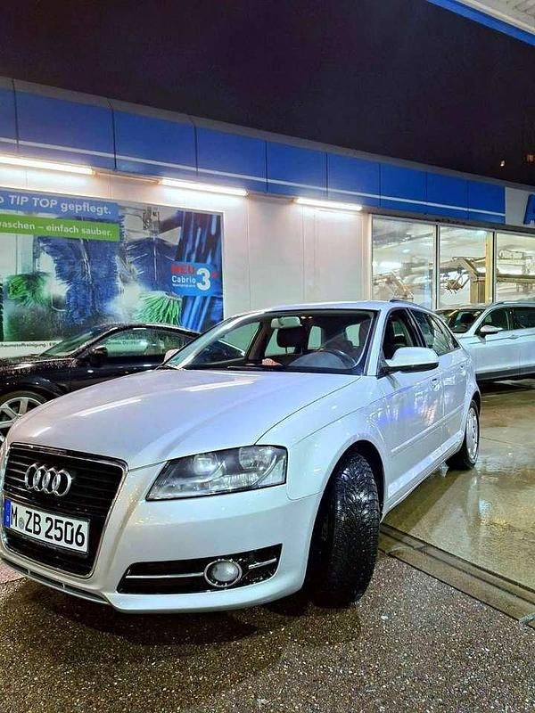 Gebraucht Audi A3 Ambiente 105 PS (77 kW) 2010 Kleinwagen