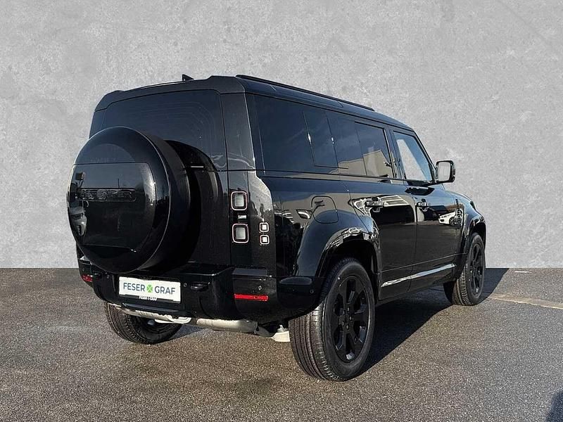 Gebraucht Land Rover Defender 353 PS (259 kW) 2026 Santorini black SUV