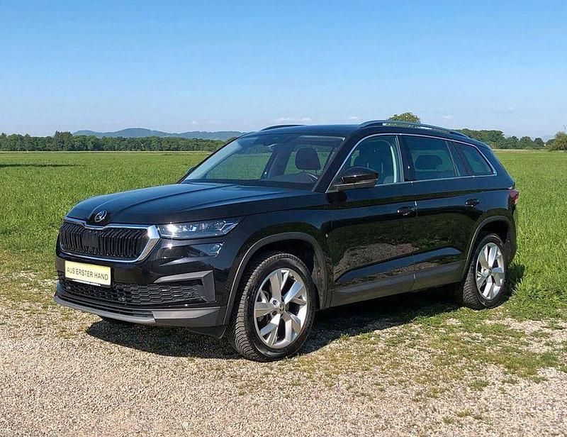 Schwarz Gebraucht 2022 Skoda Kodiaq Tour SUV | 32.250 € (Etwas zu teuer) - Bild 1/4