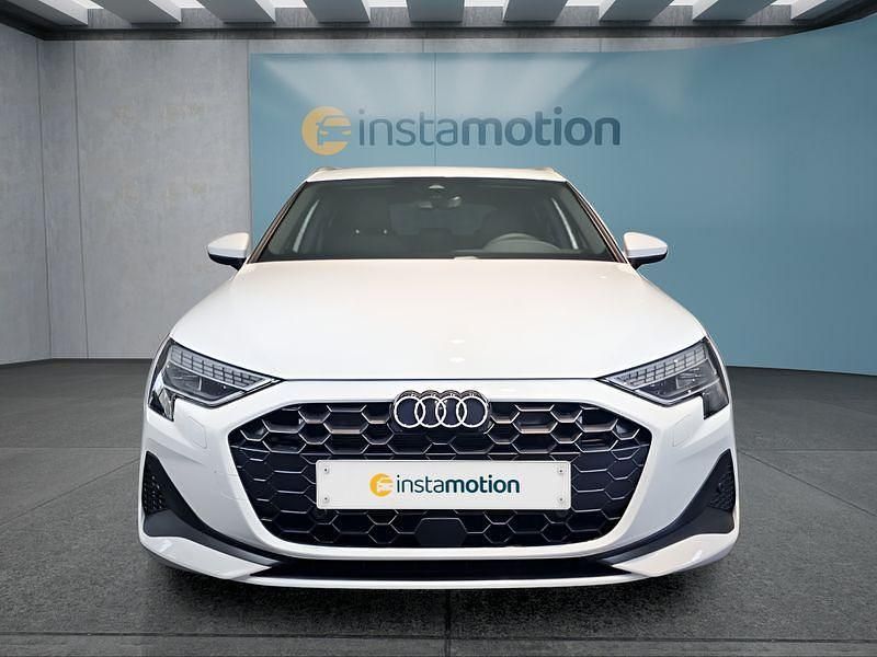 Gebraucht Audi A3 Sportback 150 PS (110 kW) 2025 Weiß Kleinwagen