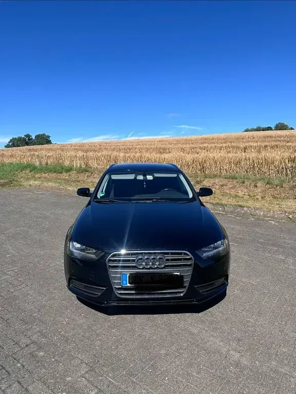 Gebraucht Audi A4 Ambiente 150 PS (110 kW) 2013 Schwarz Kombi