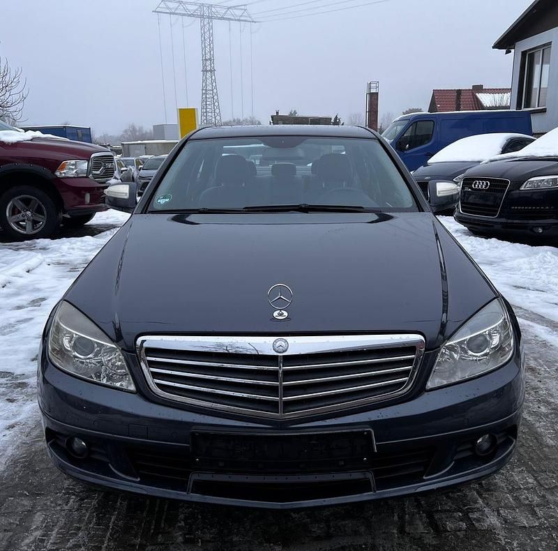 Gebraucht Mercedes C180 156 PS (114 kW) 2007 Grau Limousine