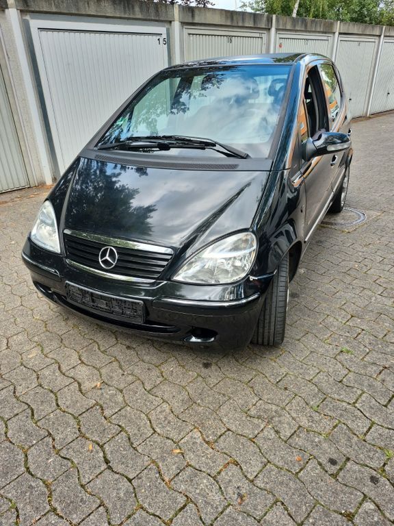 Schwarz Gebraucht 2004 Mercedes A160 Van / Kleinbus | 1.050 € (Superpreis) - Bild 1/4