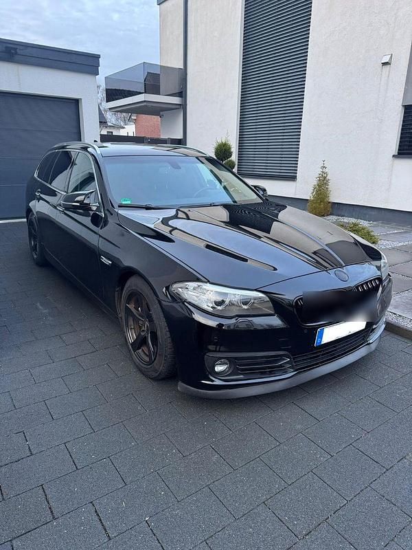 Gebraucht BMW 525 Luxury Line 218 PS (160 kW) 2015 Schwarz Kombi
