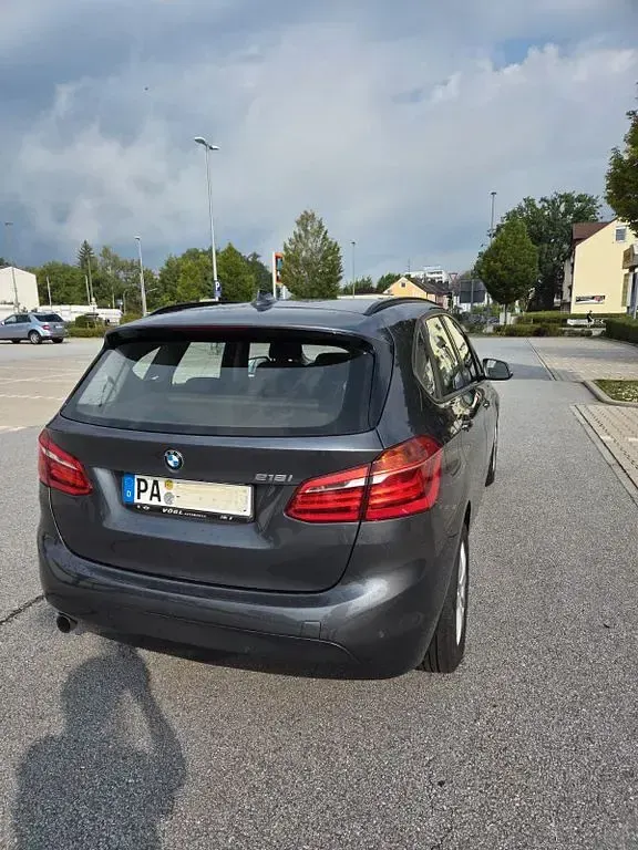 Gebraucht BMW 218 Active Tourer Advantage 136 PS (100 kW) 2018 Grau Van / Kleinbus