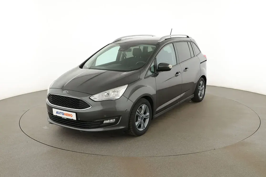 Używany Ford Grand C-Max Cool & Connect 125 KM (91 kW) 2018 Minivan