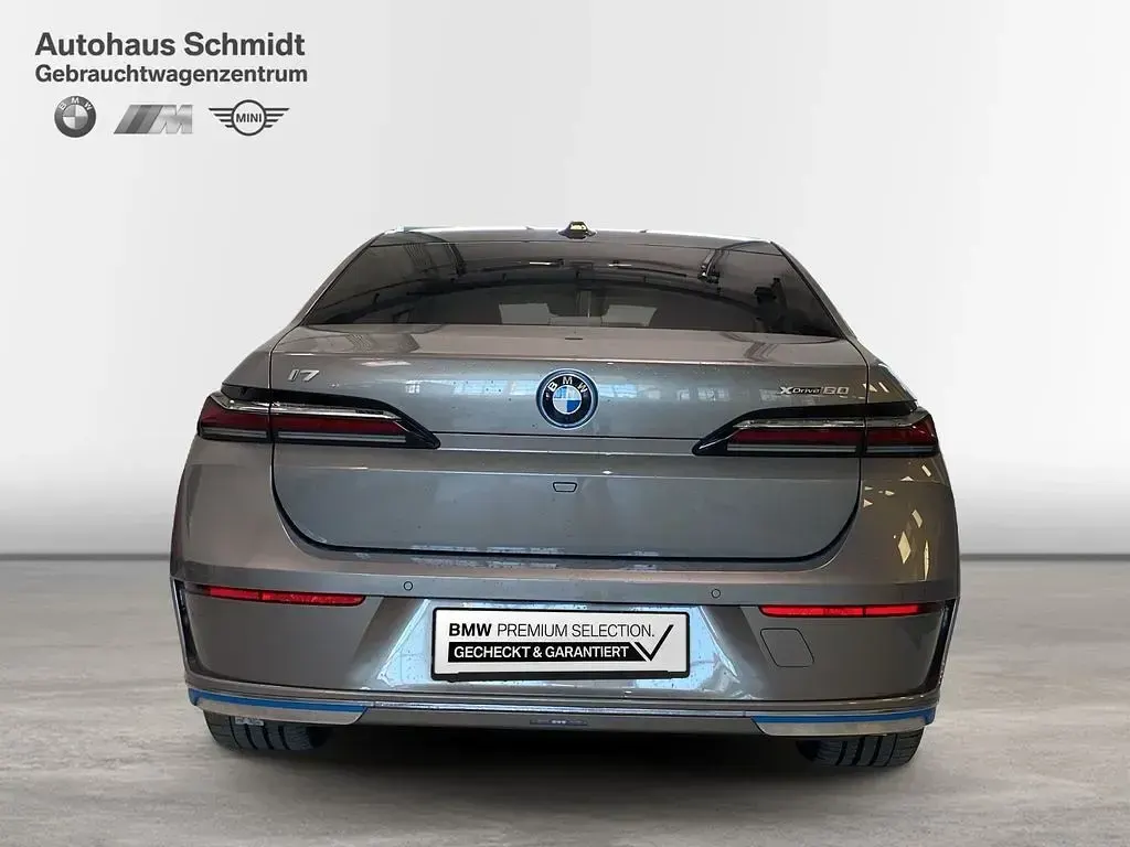 Gebraucht BMW i7 400 kW (544 PS) 2022 Oxidgrau Limousine