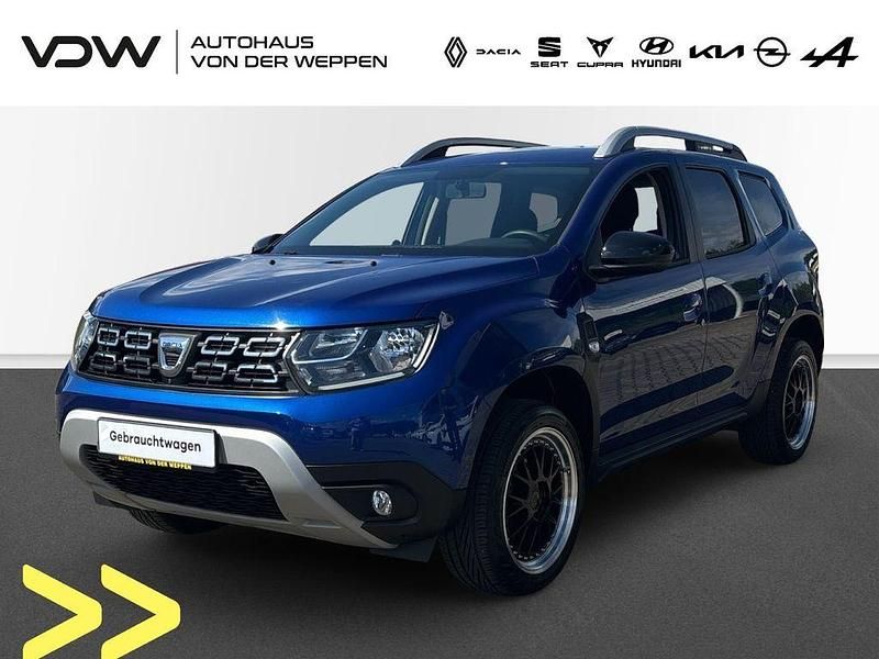 Blau Gebraucht 2020 Dacia Duster Celebration SUV | 15.890 € (Etwas zu teuer) - Bild 1/4