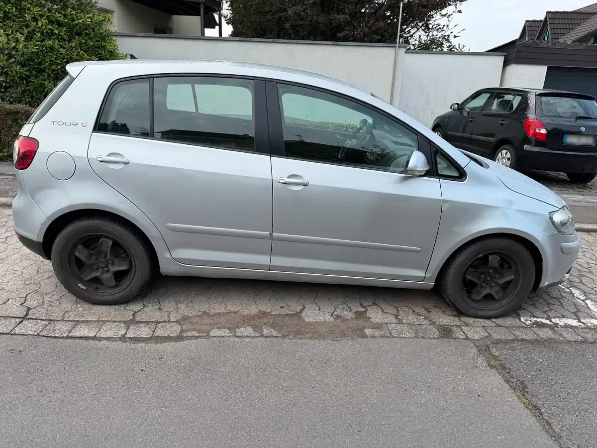 Gebraucht VW Golf V 105 PS (77 kW) 2007 Silber Limousine