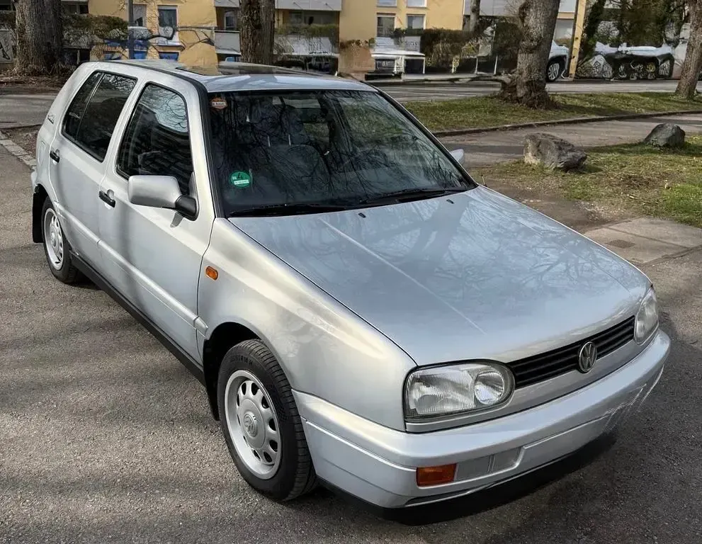 Gebraucht VW Golf III 75 PS (55 kW) 1995 Silber Limousine