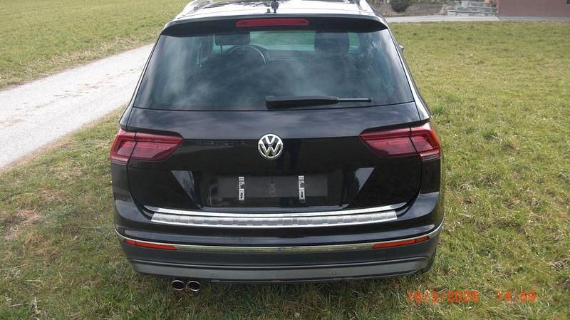 Gebraucht VW Tiguan Highline 179 PS (131 kW) 2016 Schwarz SUV