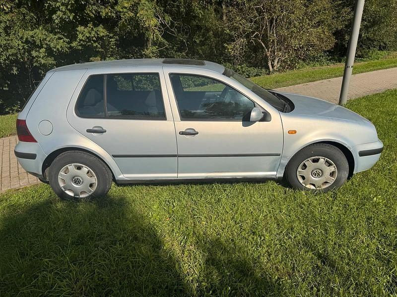 Gebraucht VW Golf 75 PS (55 kW) 1999 Silber Limousine