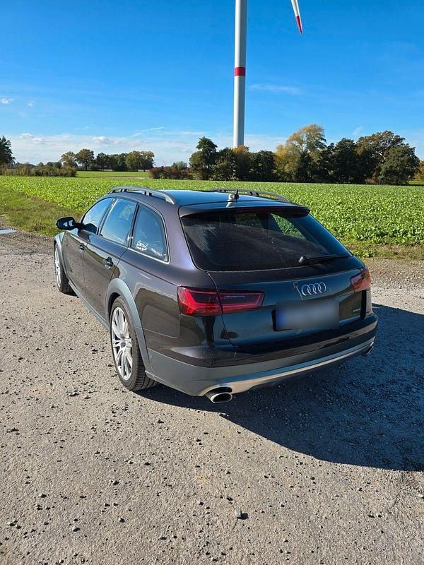 Gebraucht Audi A6 Allroad 320 PS (235 kW) 2015 Braun Kombi