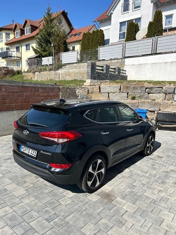 Gebraucht Hyundai Tucson 141 PS (103 kW) 2017 Schwarz SUV