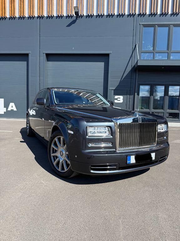 Usata Rolls Royce Phantom 460 CV (338 kW) 2014 Grigio Berlina