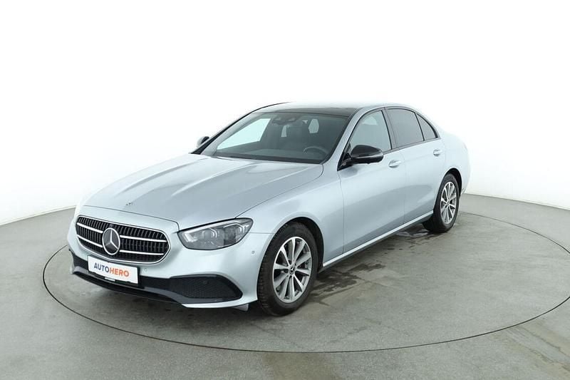 Gebraucht Mercedes E220 Avantgarde 194 PS (142 kW) 2021 Grau Limousine