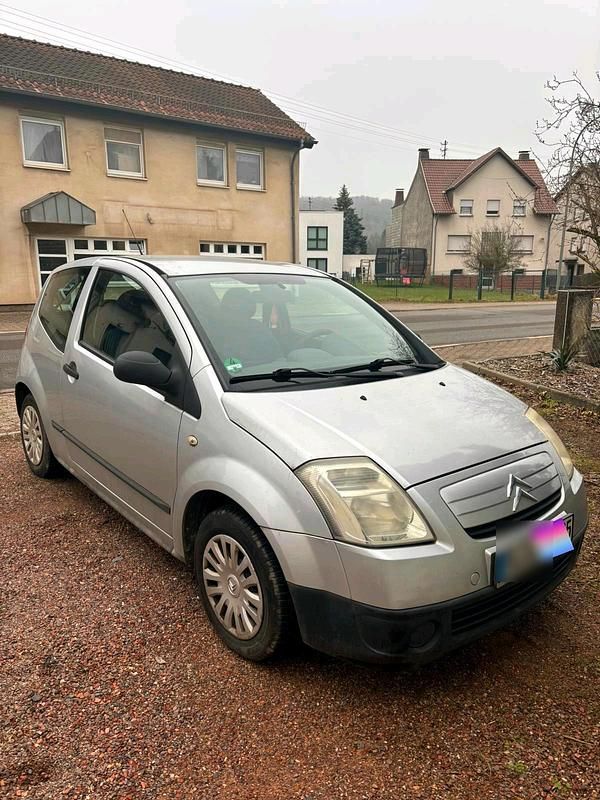 Silber Gebraucht 2005 Citroën C2 Kleinwagen | 900 € - Bild 1/4