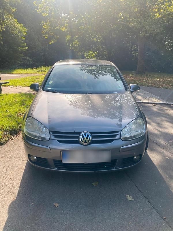 Grau Gebraucht 2007 VW Golf V Coupé | 2.100 € (Fairer Preis) - Bild 1/4
