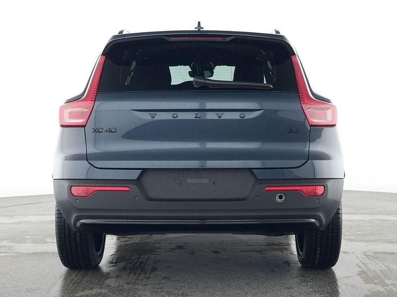 Gebraucht Volvo XC40 Plus 163 PS (119 kW) 2025 Denim blue / metallic SUV