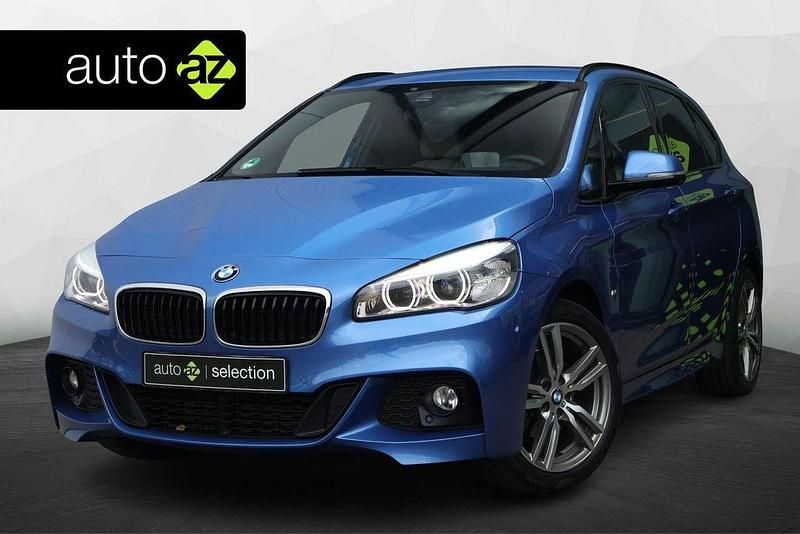 Blau Gebraucht 2018 BMW 218 Active Tourer Sport Line Van / Kleinbus | 19.500 € (Teuer) - Bild 1/4