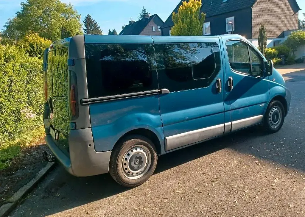 Gebraucht Opel Vivaro 101 PS (74 kW) 2005 Blau Van / Kleinbus