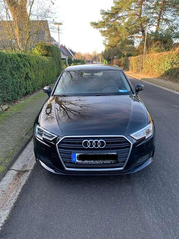 Gebraucht Audi A3 116 PS (85 kW) 2017 Schwarz Limousine