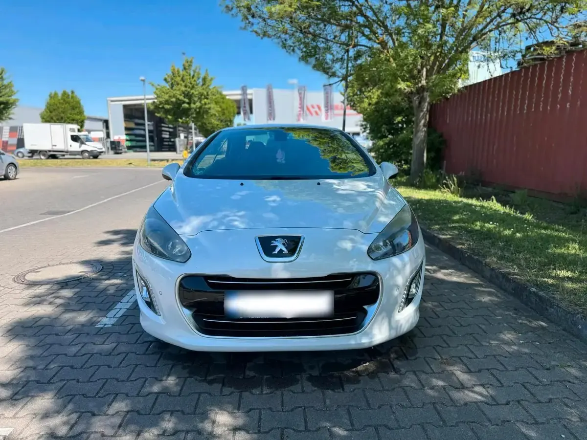 Gebraucht Peugeot 308 CC 200 PS (147 kW) 2011 Weiß Cabrio