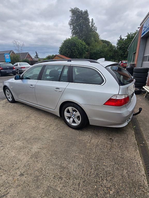 Second-hand BMW 525 197 CP (144 kW) 2009 Argintiu Break