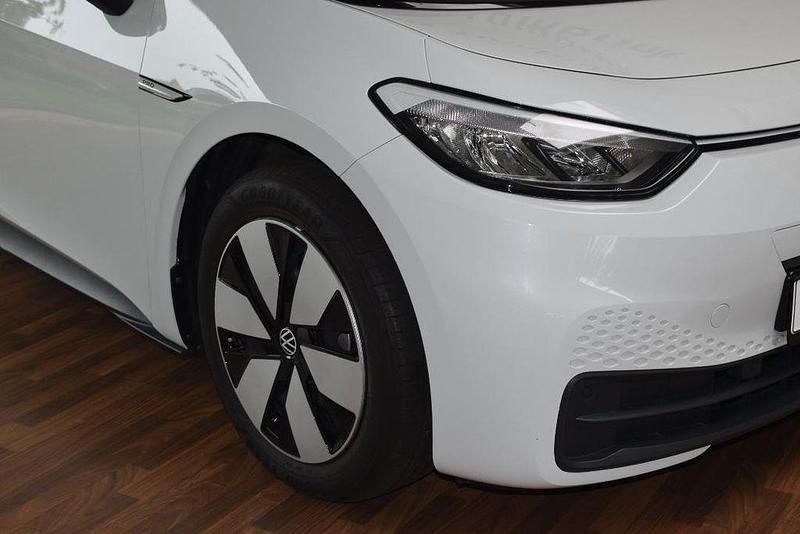 Gebraucht VW ID.3 Pro Performance 150 kW (204 PS) 2021 Gletscherweiß metallic Kleinwagen