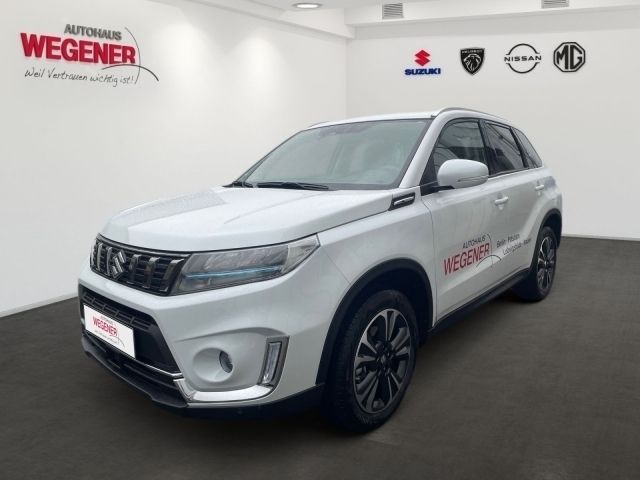 Cool white pearl metallic Gebraucht 2023 Suzuki Vitara Comfort+ SUV | 31.670 € - Bild 1/4