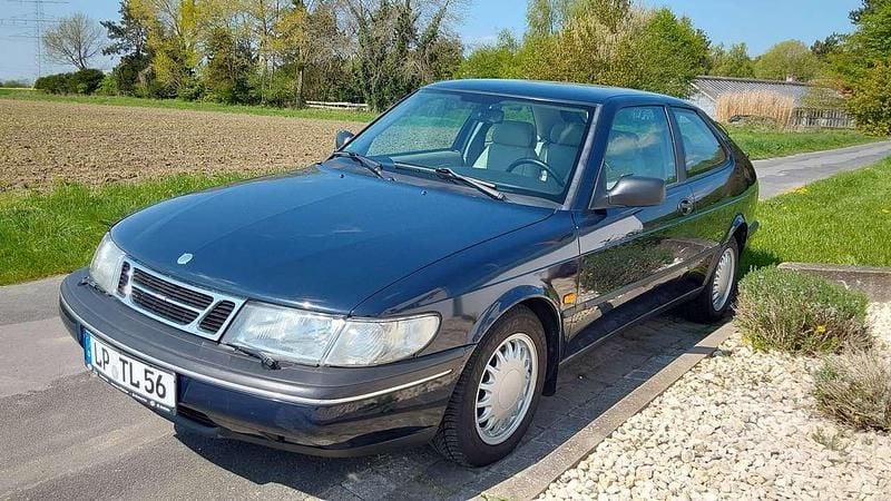 Second-hand Saab 900 150 CP (110 kW) 1996 Berlinǎ