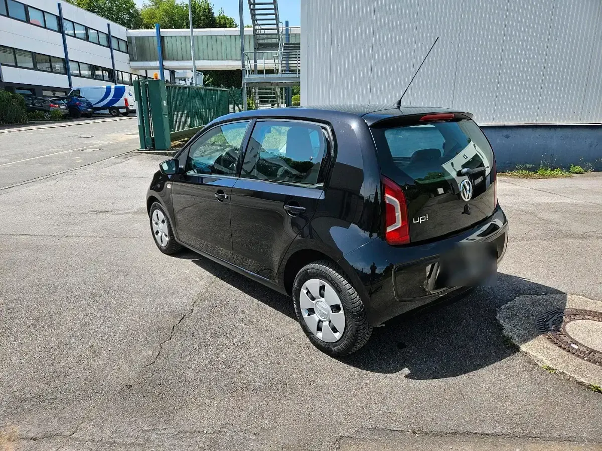 Gebraucht VW up! 60 PS (44 kW) 2012 Schwarz Kleinwagen