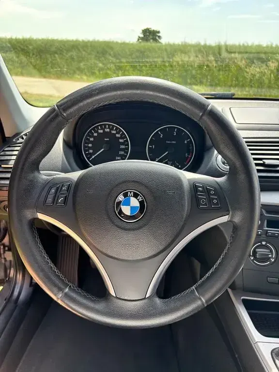 Gebraucht BMW 116 116 PS (85 kW) 2010 Grau Kleinwagen