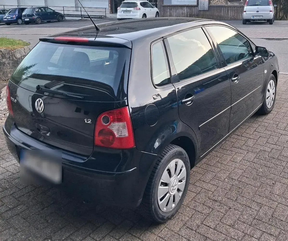 Gebraucht VW Polo 64 PS (47 kW) 2003 Schwarz Kleinwagen