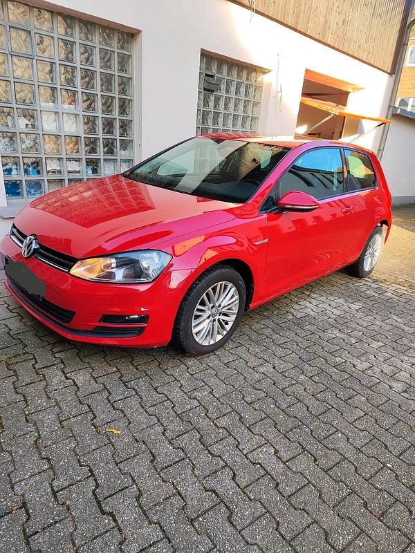 Gebraucht VW Golf VII Edition 86 PS (63 kW) 2014 Rot Limousine