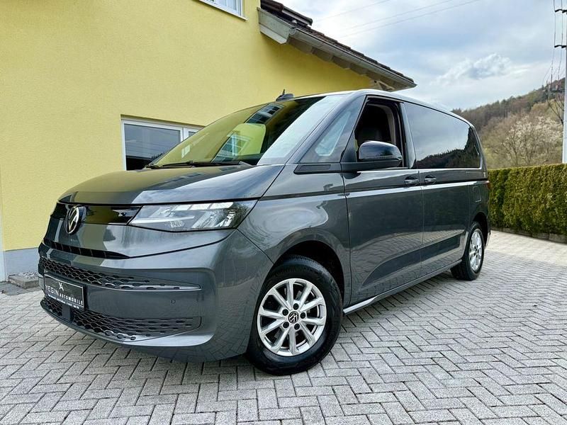 Second-hand VW Multivan 136 CP (100 kW) 2022 Gri Monovolum