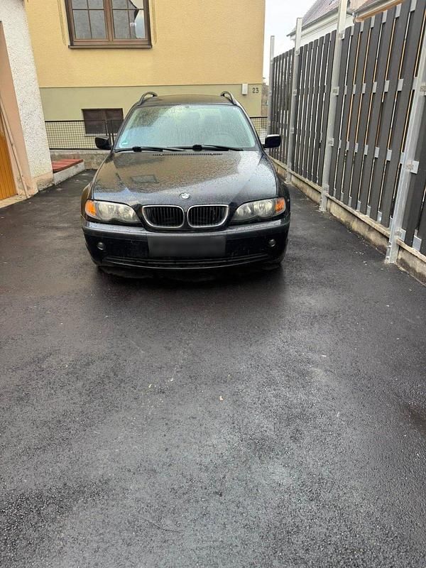 Gebraucht BMW 318 143 PS (105 kW) 2004 Schwarz Kombi