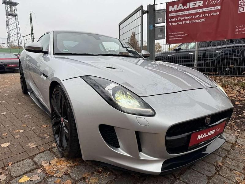 Silber Gebraucht 2017 Jaguar F-Type Coupé | 29.990 € - Bild 1/3