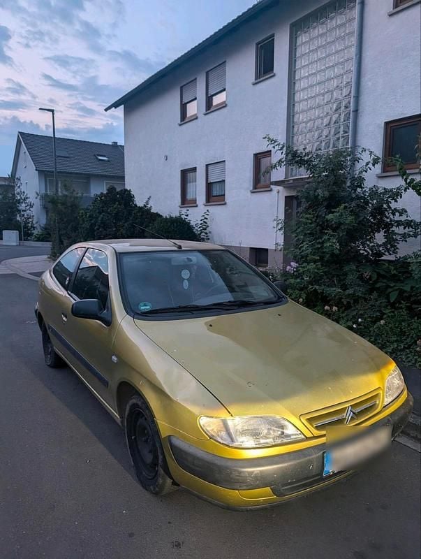 Gelb Gebraucht 2000 Citroën Xsara Kleinwagen | 600 € - Bild 1/4