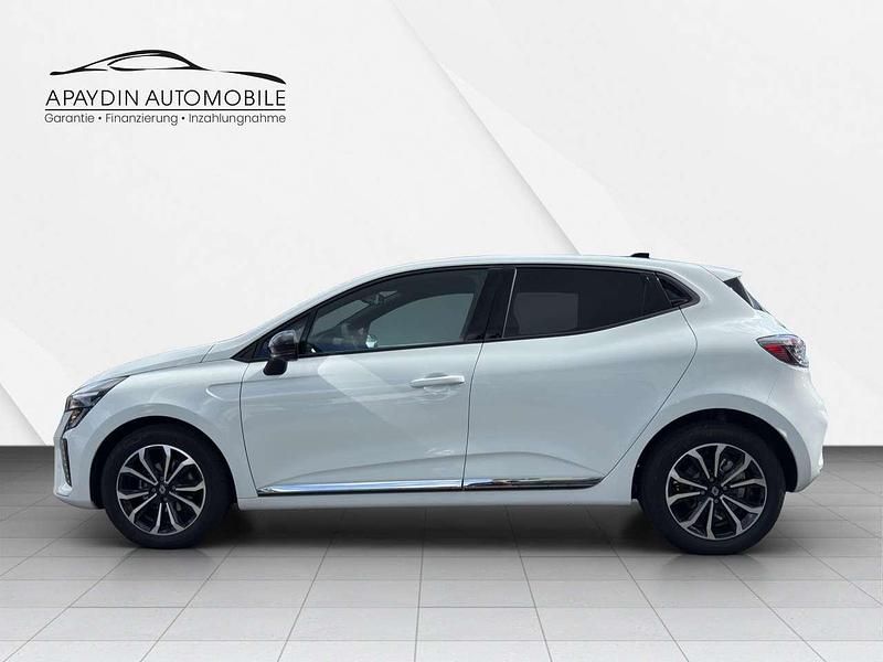 Neu Renault Clio V Techno 91 PS (66 kW) 2025 Gletscherweiss Kleinwagen