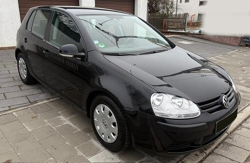 Schwarz Gebraucht 2005 VW Golf IV Trendline Limousine | 3.800 € (Etwas zu teuer) - Bild 1/4