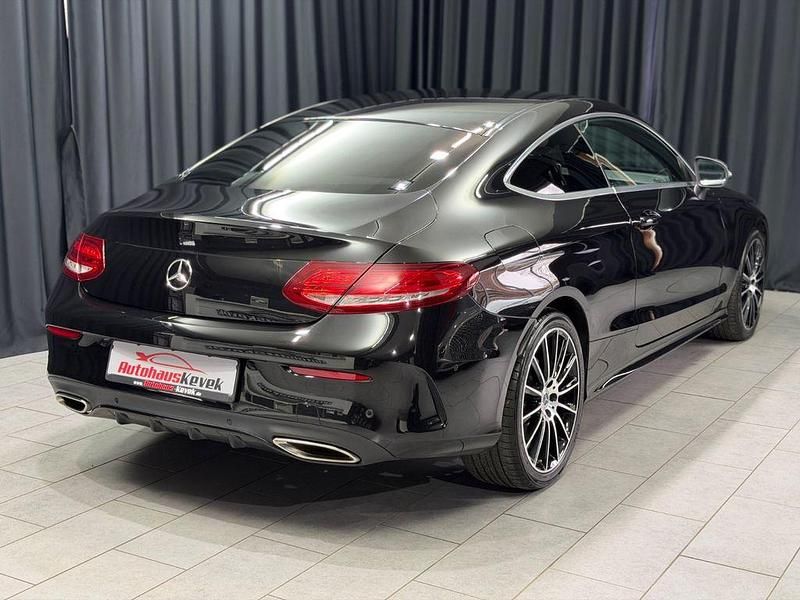 Gebraucht Mercedes C250 AMG line 211 PS (155 kW) 2017 Schwarz Coupé