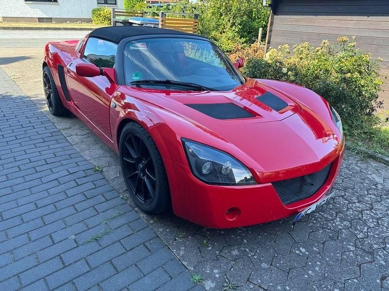 Rot Gebraucht 2006 Opel Speedster Cabrio | 19.495 € - Bild 1/4