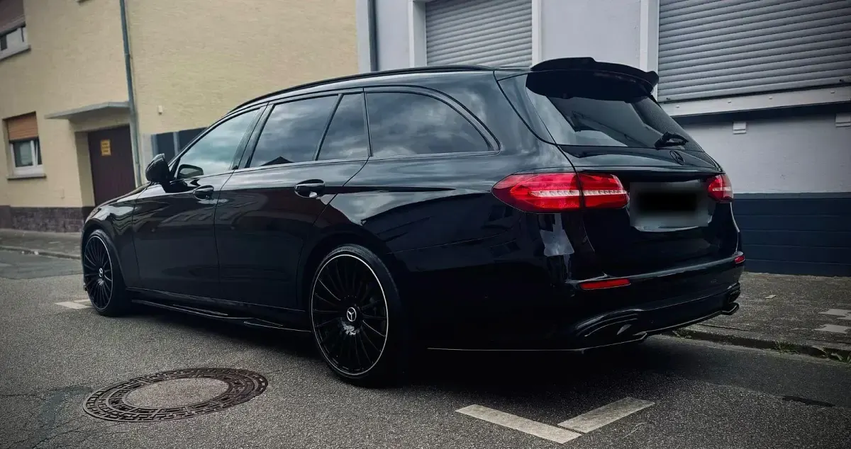 Gebraucht Mercedes E200 150 PS (110 kW) 2018 Schwarz Kombi