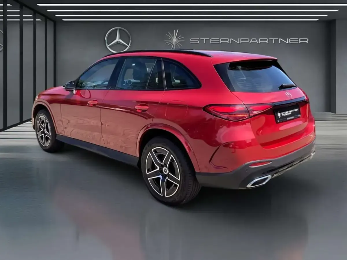 Gebraucht Mercedes GLC300 AMG 204 PS (150 kW) 2025 Rot SUV