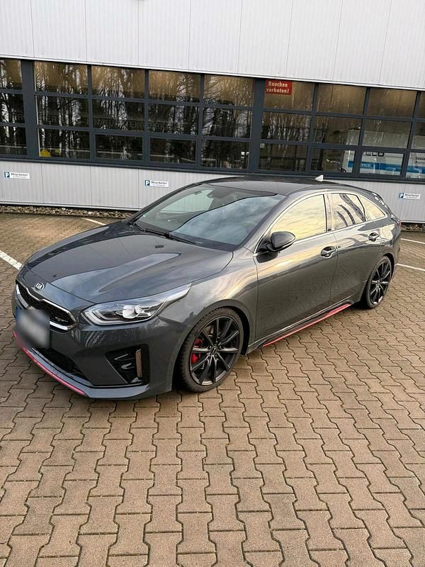 Gebraucht Kia ProCeed GT 204 PS (150 kW) 2019 Grau Kombi
