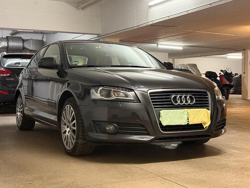 Schwarz Gebraucht 2009 Audi A3 Kleinwagen | 5.850 € (Guter Preis) - Bild 1/4