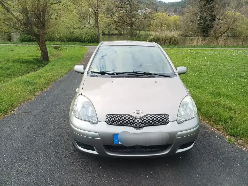 Gebraucht Toyota Yaris Sol 75 PS (55 kW) 2003 Limousine