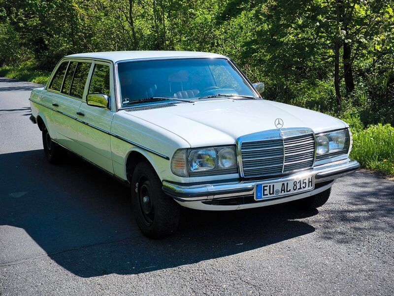 Weiß Gebraucht 1979 Mercedes 250 Limousine | 8.900 € - Bild 1/4